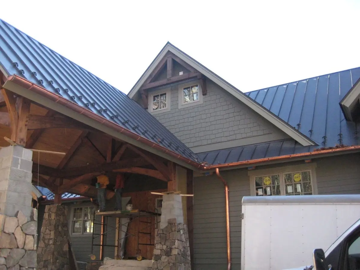 Craftsman Roofing team delivering quality roofing work in Mid-Govans